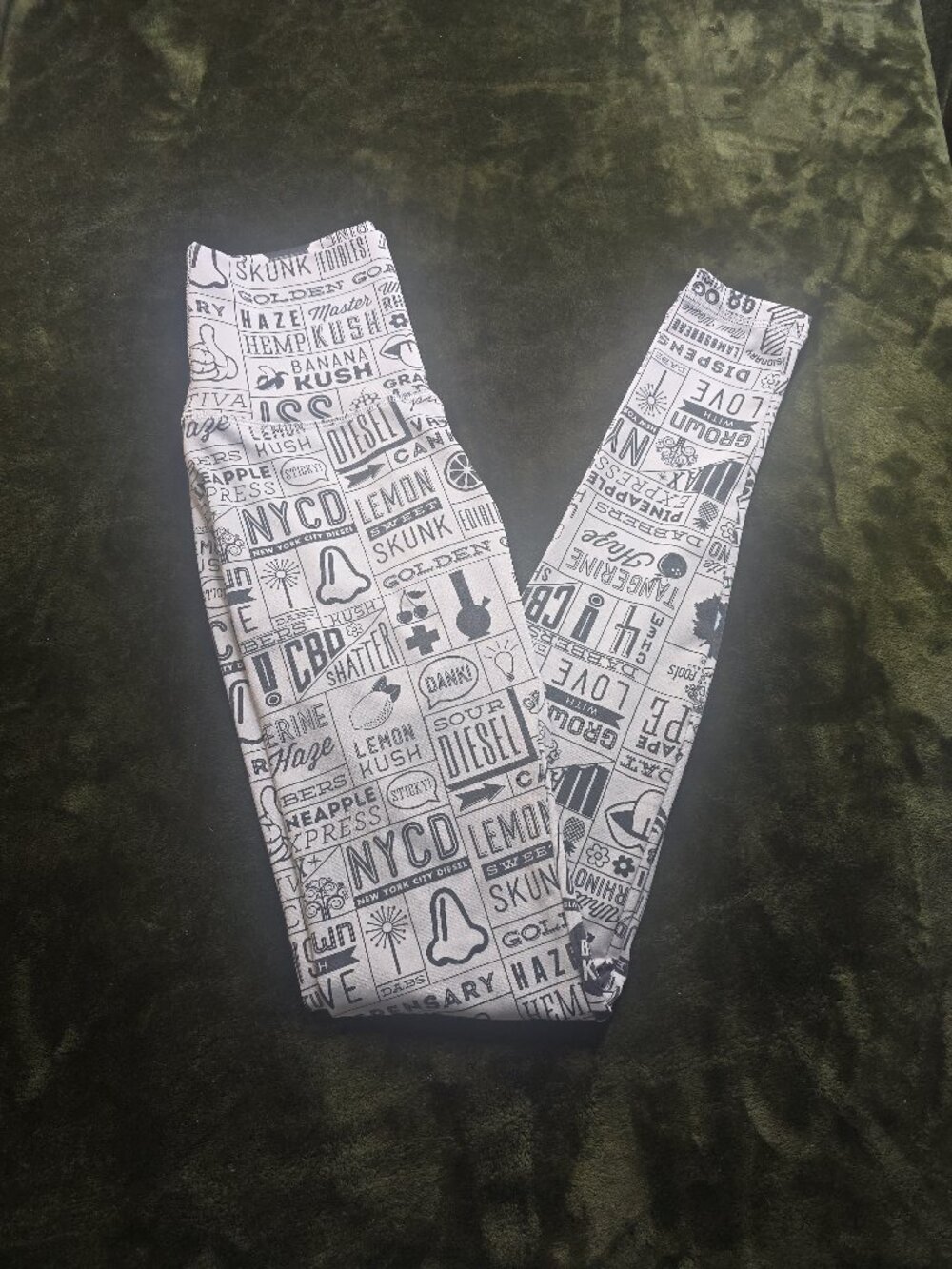 Native Roots Cannabis Strain Print Leggings Women's Size 4 "Nah Ima Stay High"